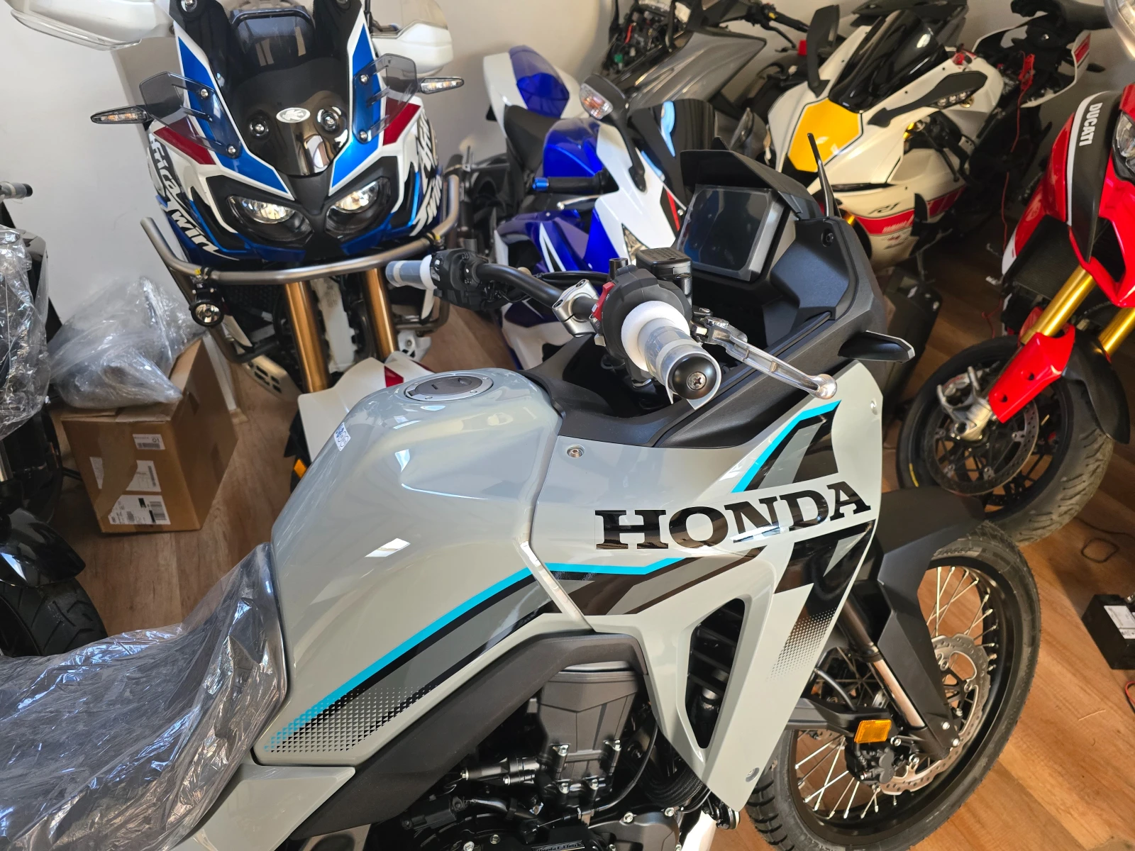 Honda Xl 750 Transalp E-clutch 2026 NEW НАЛИЧНИ в София!!!, снимка 5 - Мотоциклети и мототехника - 54481104