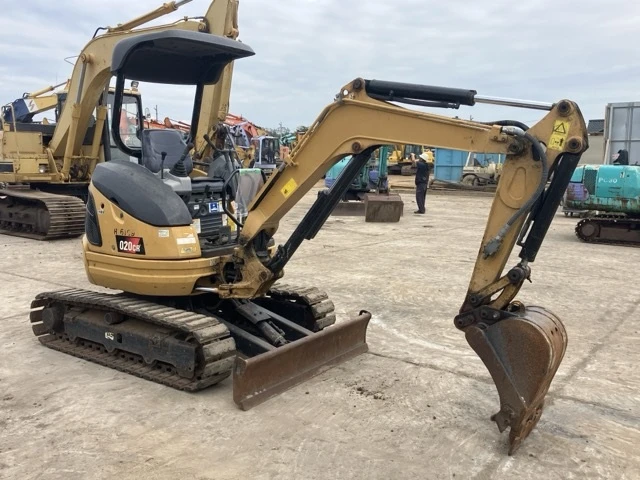 Багер Caterpillar ВНОС 25.01.2026 - изображение 2