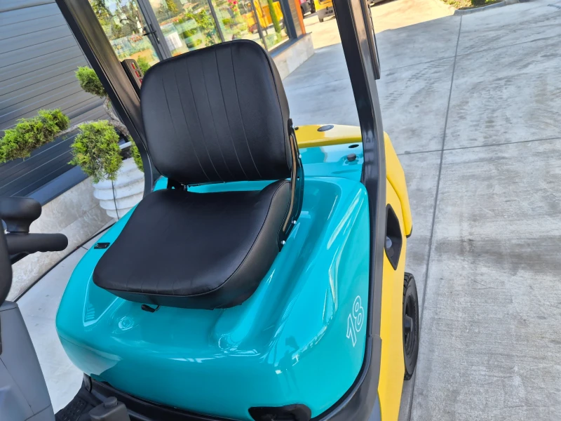 Мотокар Komatsu  * 4 метра повдигане * КАТО НОВ * !, снимка 10 - Индустриална техника - 50845589