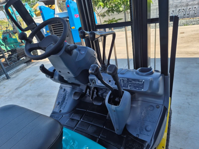 Мотокар Komatsu  * 4 метра повдигане * КАТО НОВ * !, снимка 11 - Индустриална техника - 50845589