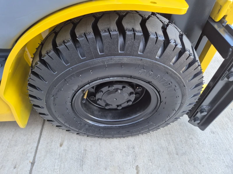 Мотокар Komatsu  * 4 метра повдигане * КАТО НОВ * !, снимка 13 - Индустриална техника - 50845589