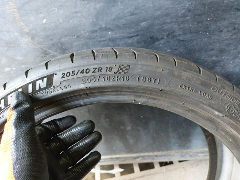 Гуми Летни 205/40R18, снимка 7 - Гуми и джанти - 37110907