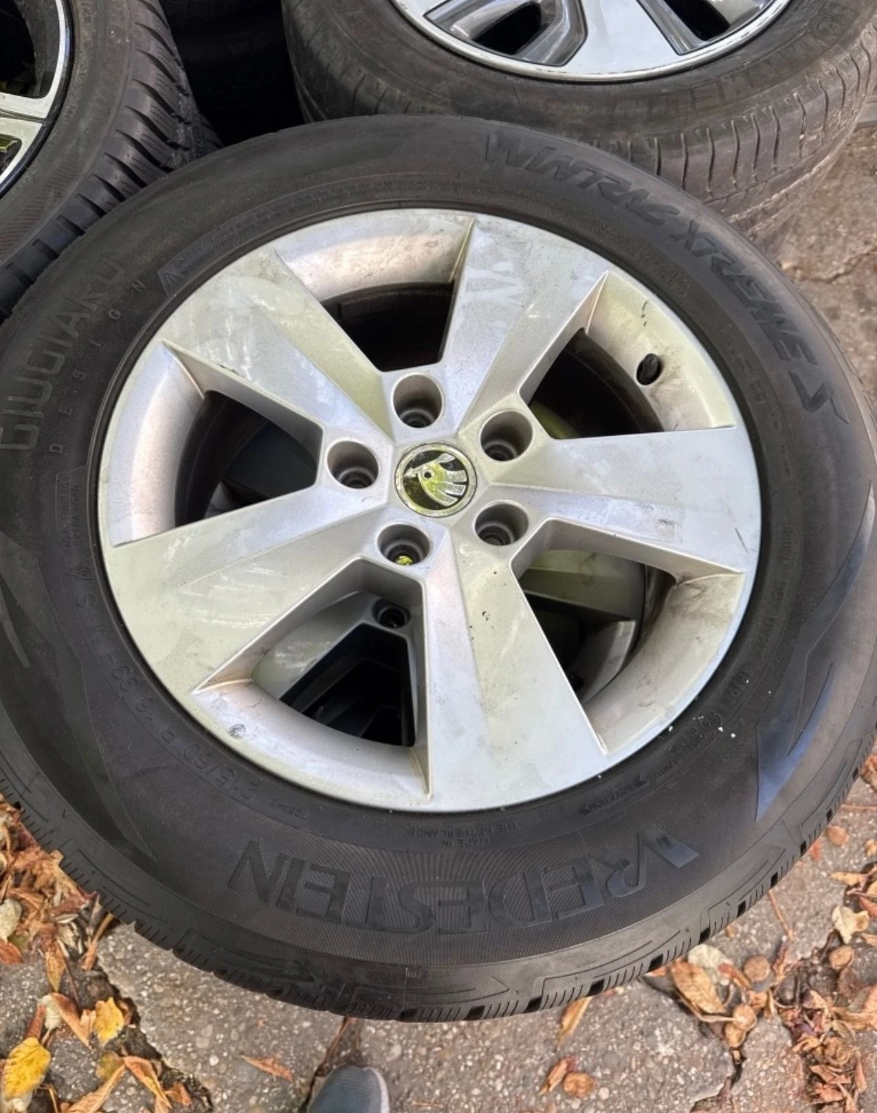 Гуми с джанти Vredestein 215/60R16