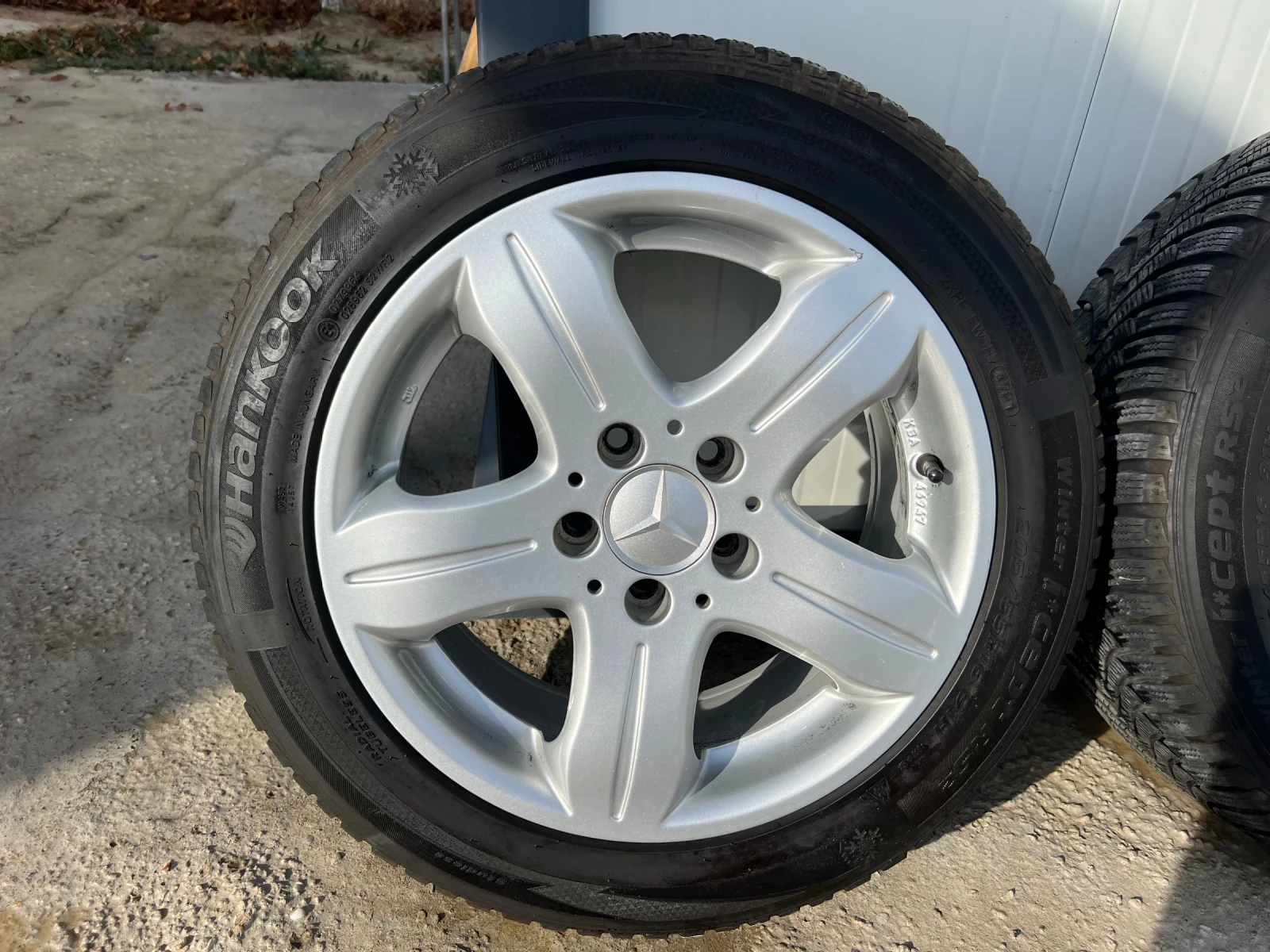 ������ �� Mercedes-Benz E 220 | Mobile.bg � ����������� 4