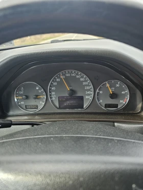 Mercedes-Benz E 320, снимка 7