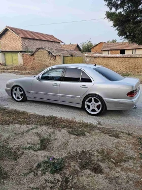Mercedes-Benz E 320, снимка 3