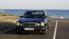 Mercedes-Benz E 200, снимка 2