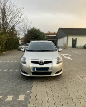 Toyota Auris 2.2 D-4D, снимка 3