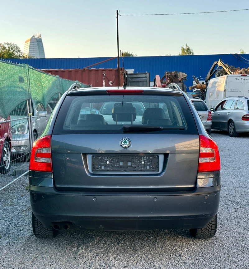 Skoda Octavia 1.8 TSI, снимка 3 - Автомобили и джипове - 47691698