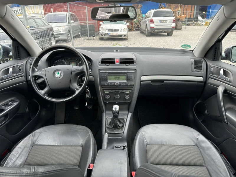 Skoda Octavia 1.8 TSI, снимка 8 - Автомобили и джипове - 47334780