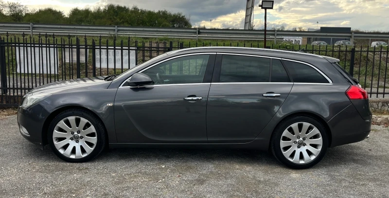 Opel Insignia 2.0CDTI* SPORT TOURER* COSMO, снимка 4 - Автомобили и джипове - 47233049