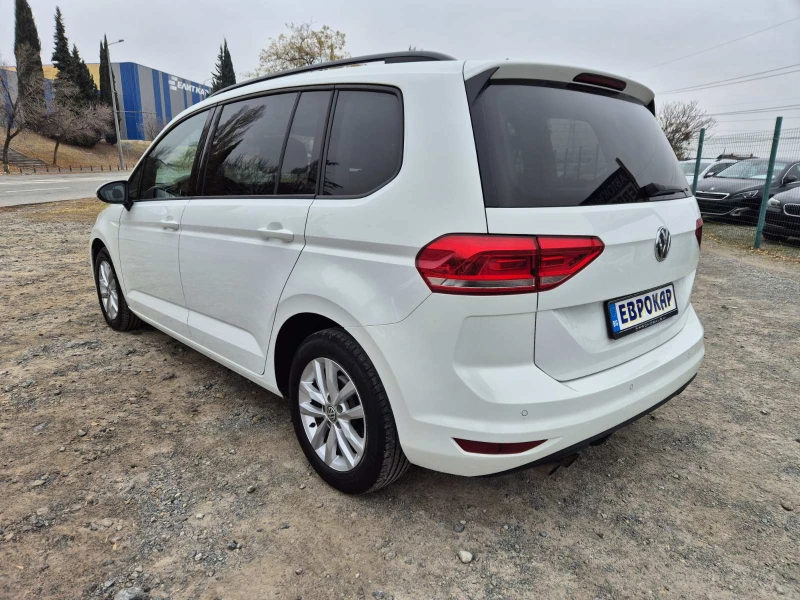 VW Touran 2.0TDI DSG 150кс, снимка 3 - Автомобили и джипове - 48152355