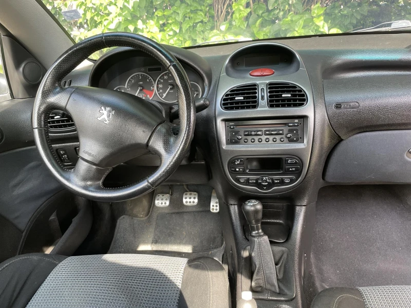 Peugeot 206 CC, снимка 9 - Автомобили и джипове - 48458995