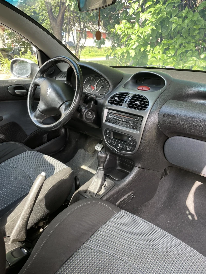 Peugeot 206 CC, снимка 11 - Автомобили и джипове - 48458995