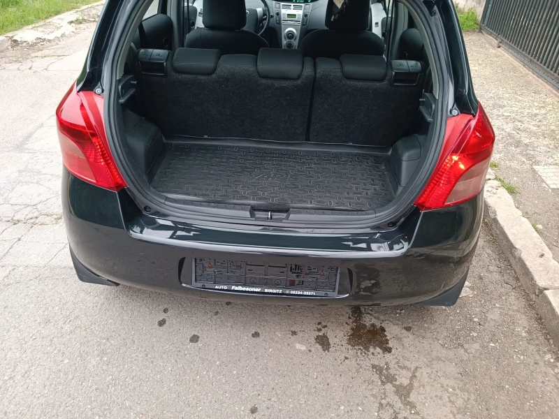 Toyota Yaris 1.0, снимка 5 - Автомобили и джипове - 52350842