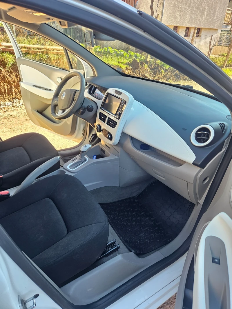 Renault Zoe Z.E 41kwh Life, снимка 10 - Автомобили и джипове - 53039730