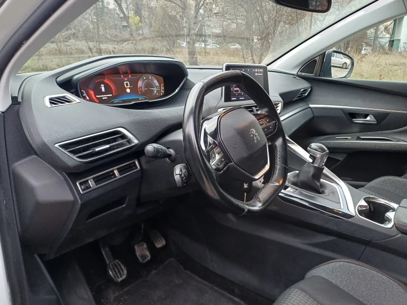 Peugeot 3008 1.5 BLUE HDI, снимка 10 - Автомобили и джипове - 52886087