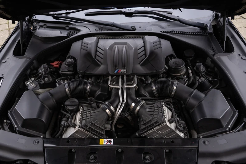 BMW M6, снимка 10 - Автомобили и джипове - 53442319
