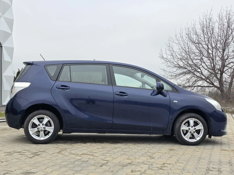 Toyota Verso 1.8i SWISS EDITION , снимка 5 - Автомобили и джипове - 53466318