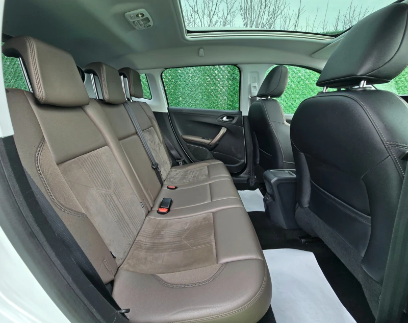 Peugeot 2008 1.6E-HDI* 93кс* ALLURE* Euro5B, снимка 11 - Автомобили и джипове - 53599360