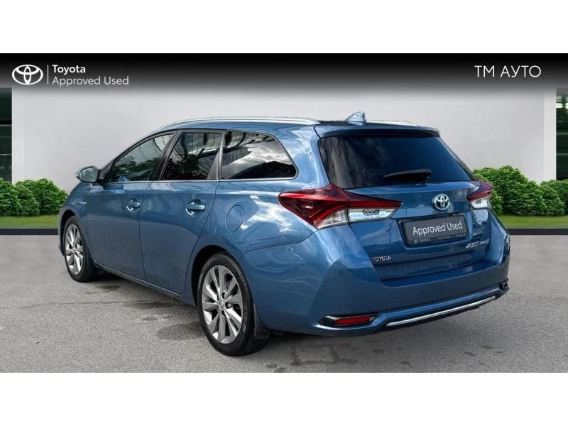 Toyota Auris, снимка 2 - Автомобили и джипове - 48013038