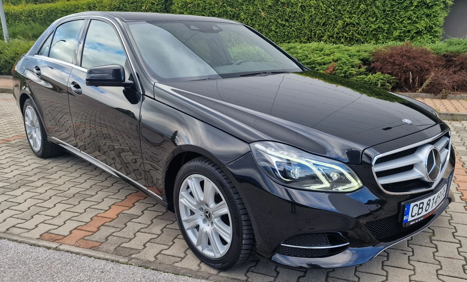 Mercedes-Benz E 250 CDi /* Facelift* /Дистроник/2хTV/Масаж/360/LED - изображение 3