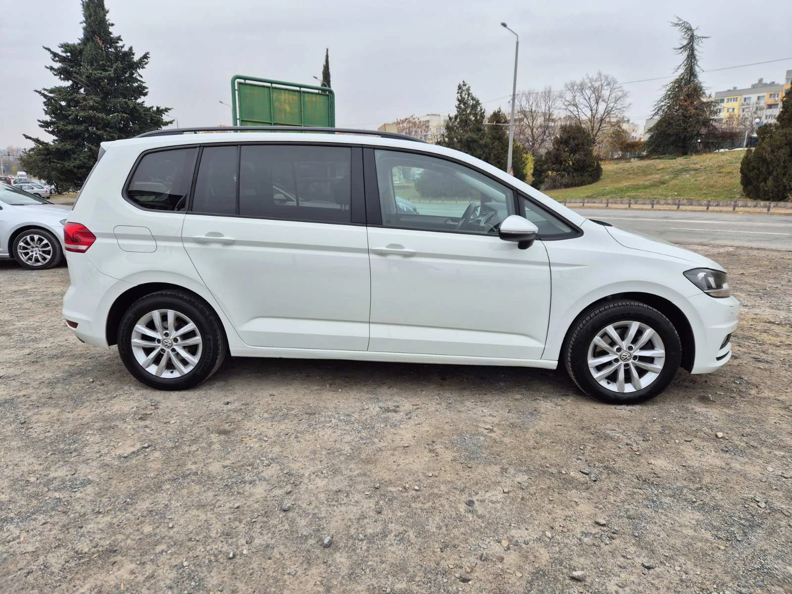 VW Touran 2.0TDI DSG 150кс - изображение 6