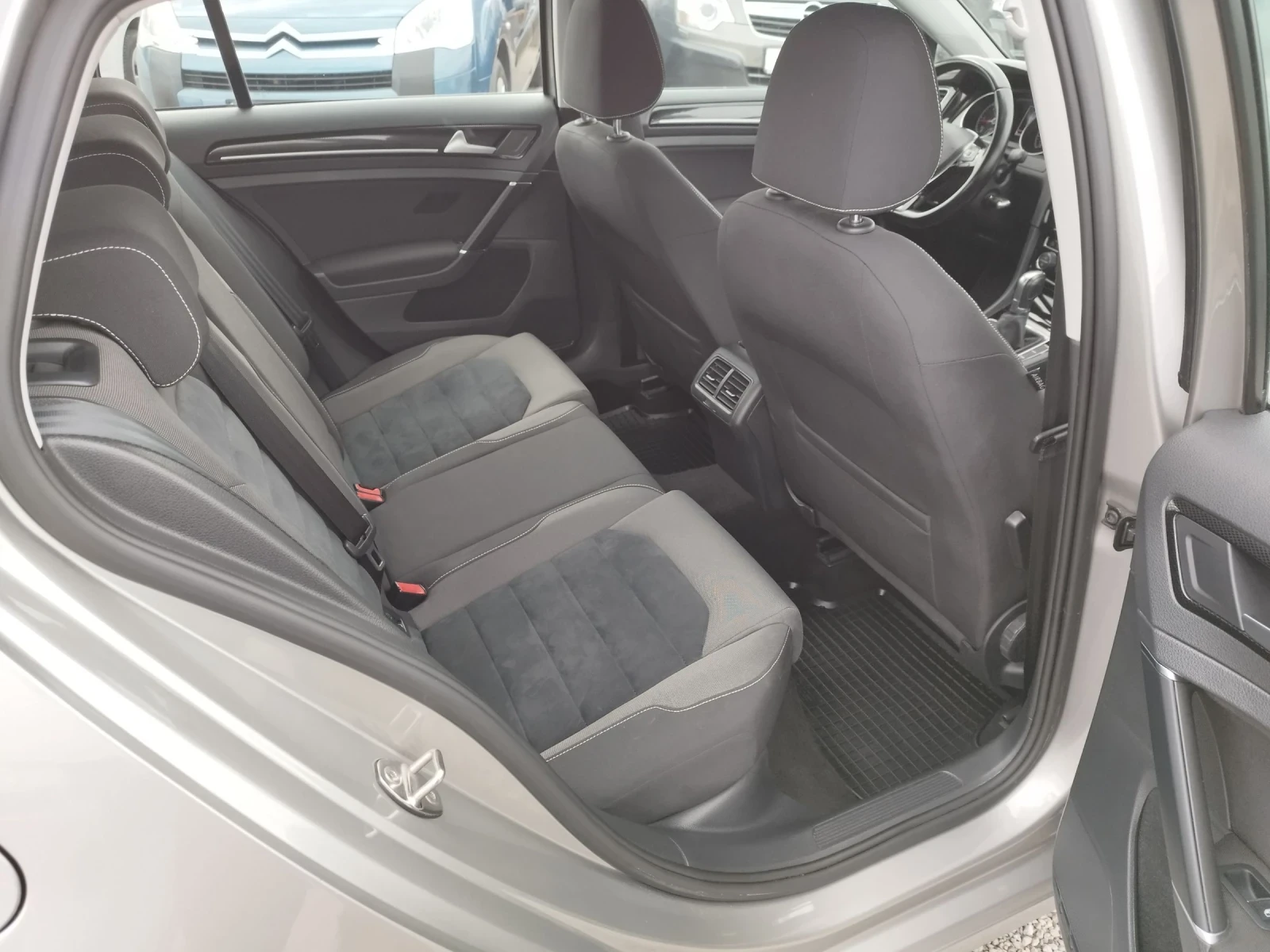 VW Golf 1.6TDI 110 HIGH LINE  | Mobile.bg   12