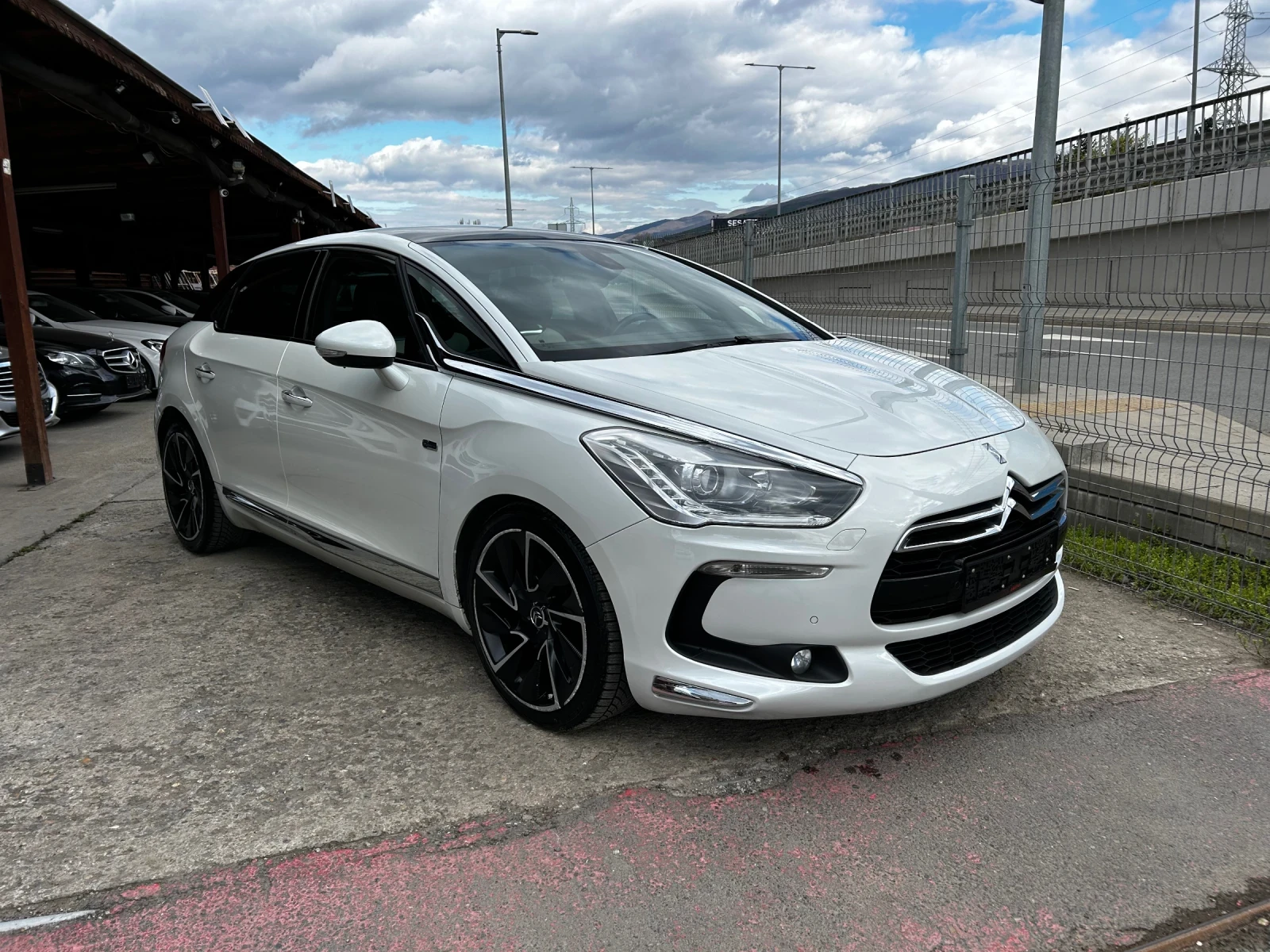 DS DS 5 2.0HDI HYBRID 4X4 - изображение 5