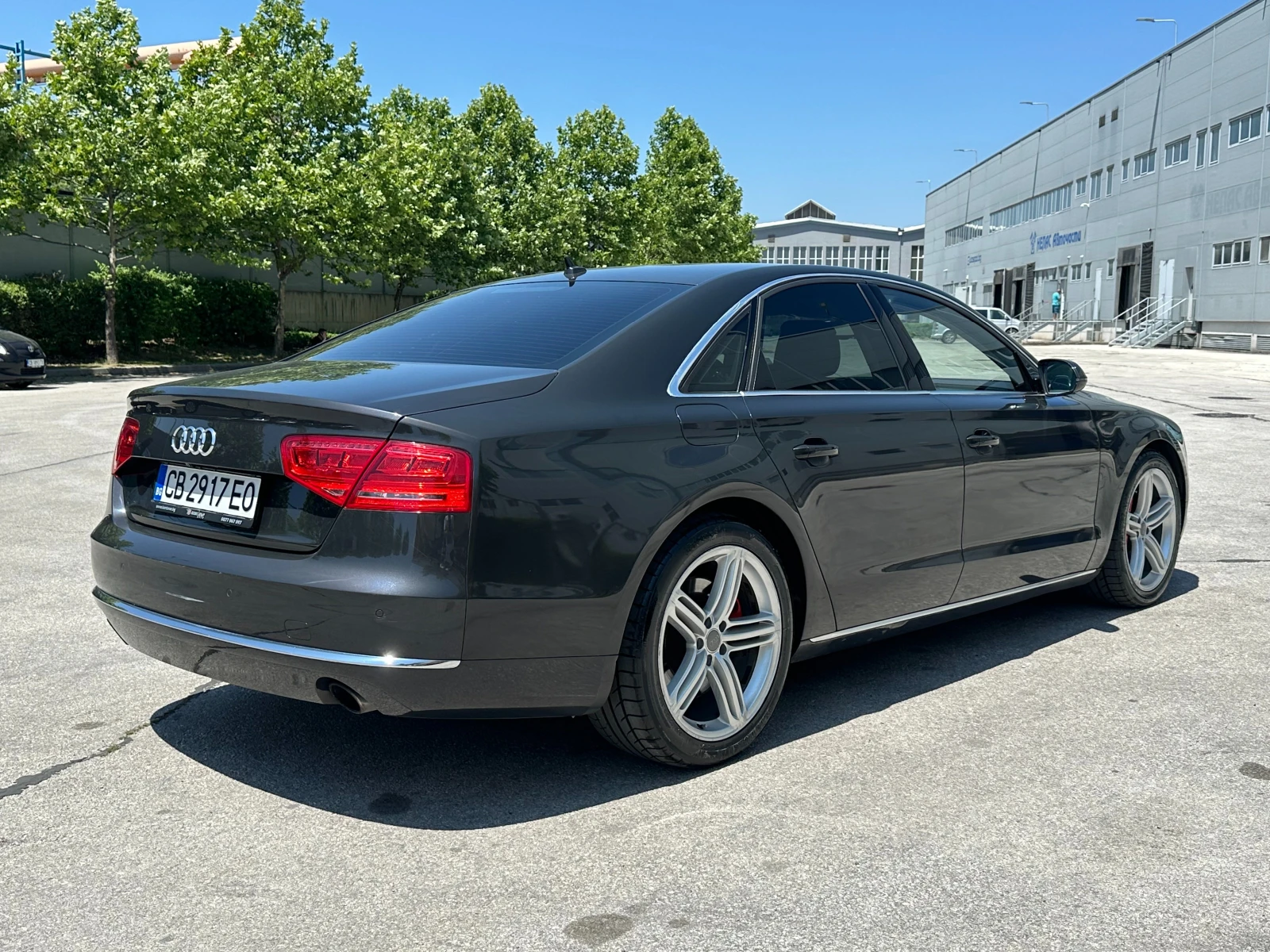 Audi A8 4.2d 351 к.с. - изображение 4