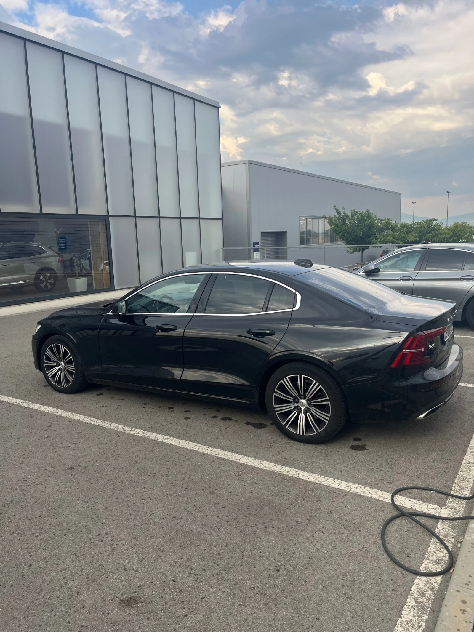 Volvo S60 INSCRIPTION 2.0biTurbo Hybrid - изображение 5