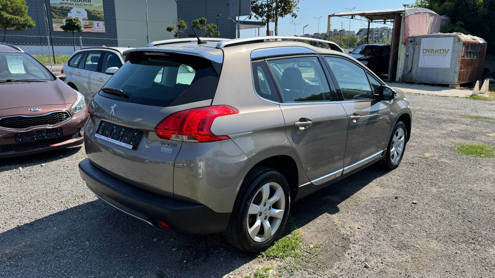 Peugeot 2008 1.6i Внос ШВЕЙЦАРИЯ! Автоматик, Navi, PDC, LED - изображение 5