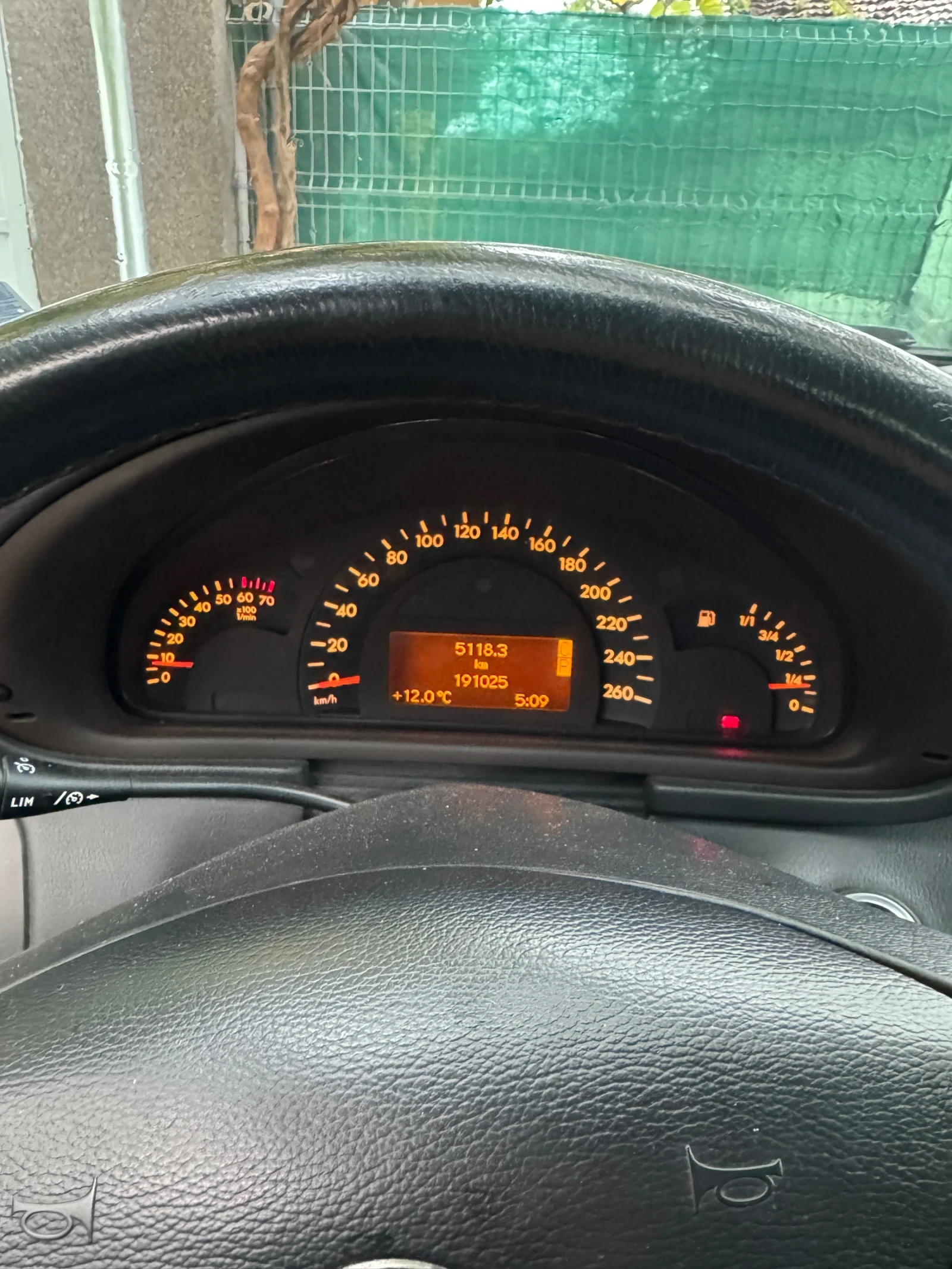 Mercedes-Benz C 320  - изображение 10