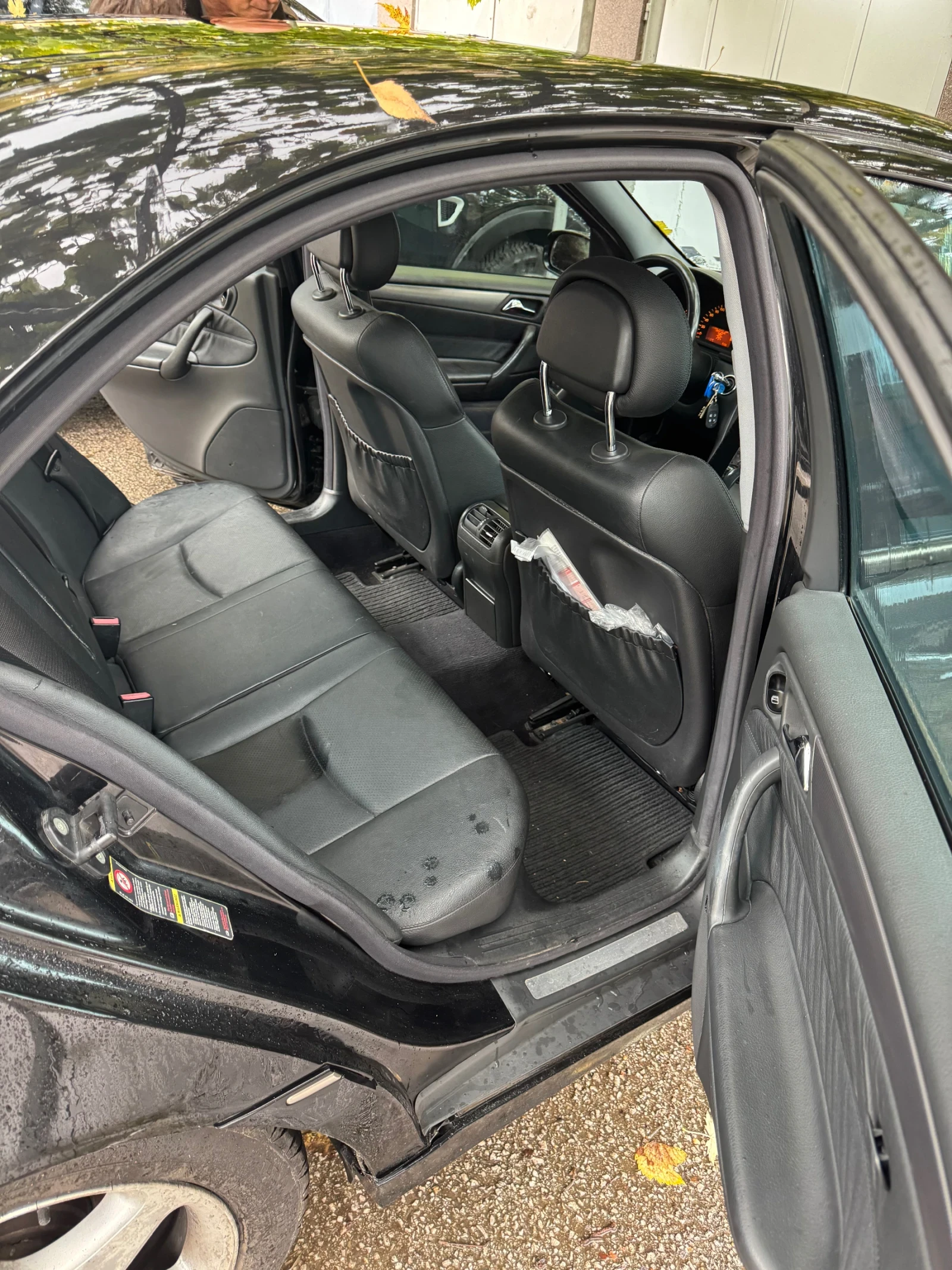 Mercedes-Benz C 320  - изображение 9
