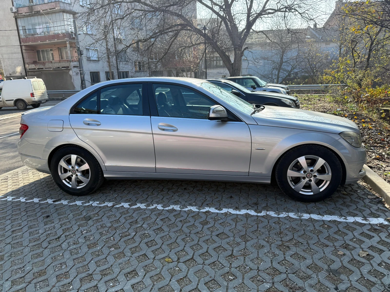 Mercedes-Benz C 220 | Mobile.bg � ����������� 3