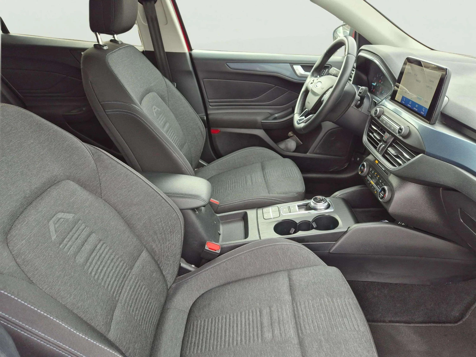 Ford Focus 1.0 EcoBoost - изображение 10