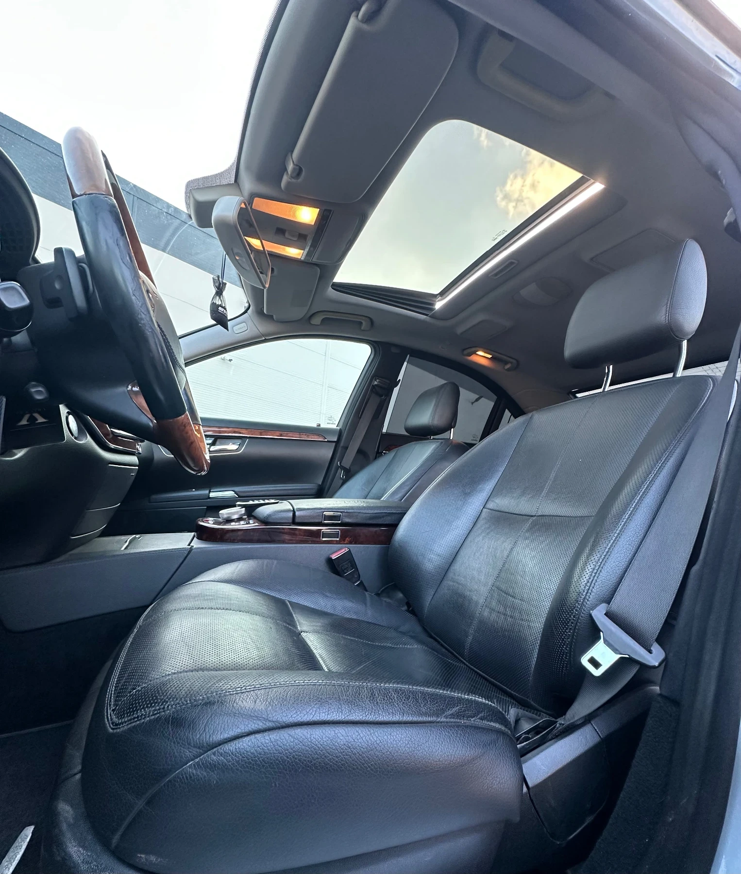 Mercedes-Benz S 320 CDI - изображение 5