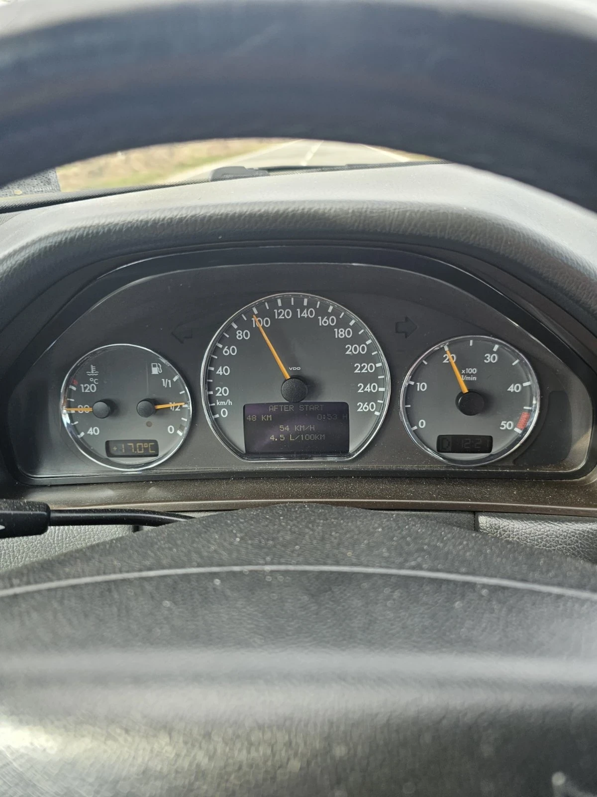 Mercedes-Benz E 320, снимка 7 - Автомобили и джипове - 53863873