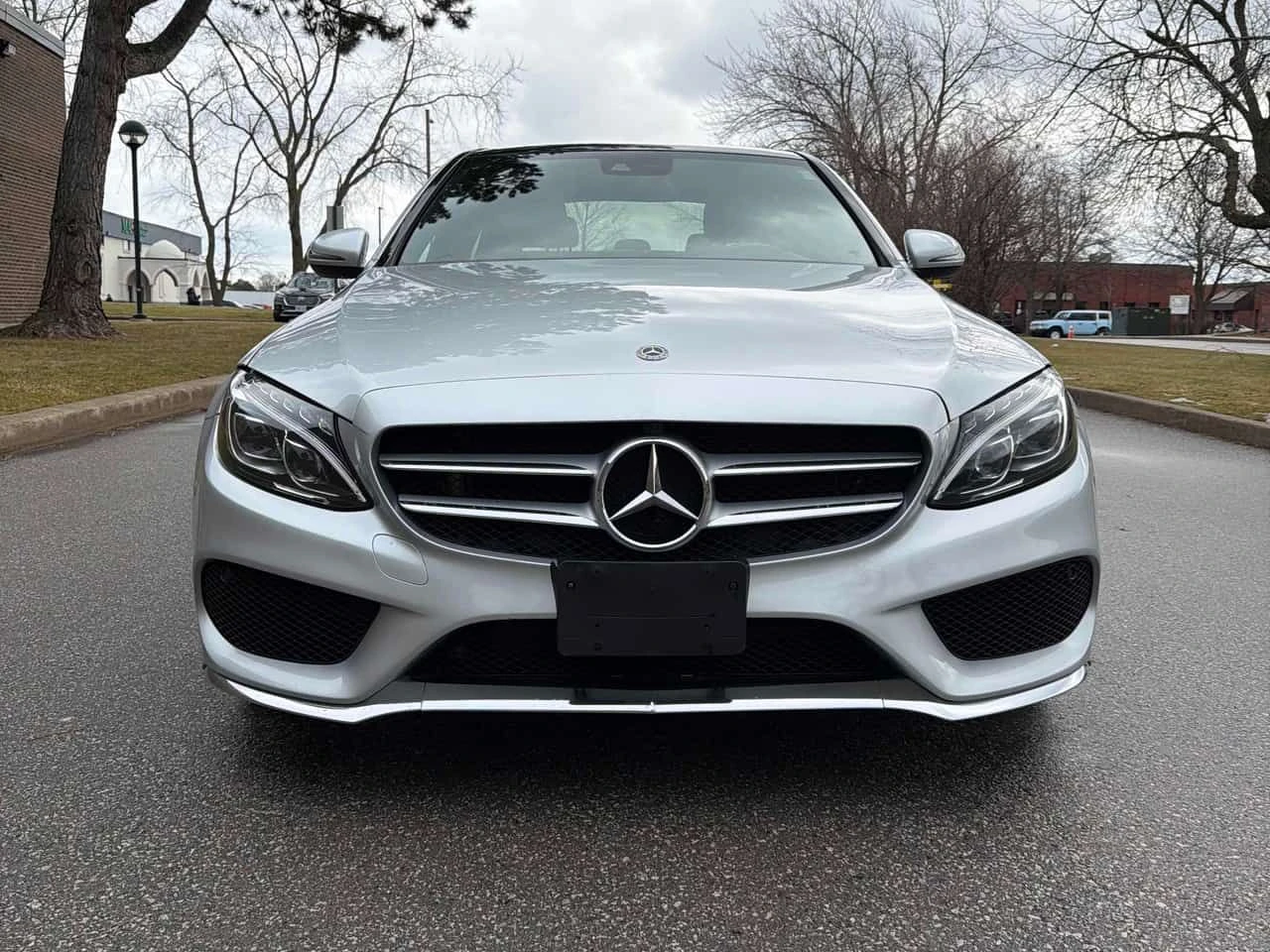 Mercedes-Benz C 300 CARFAX, снимка 2 - Автомобили и джипове - 54378395