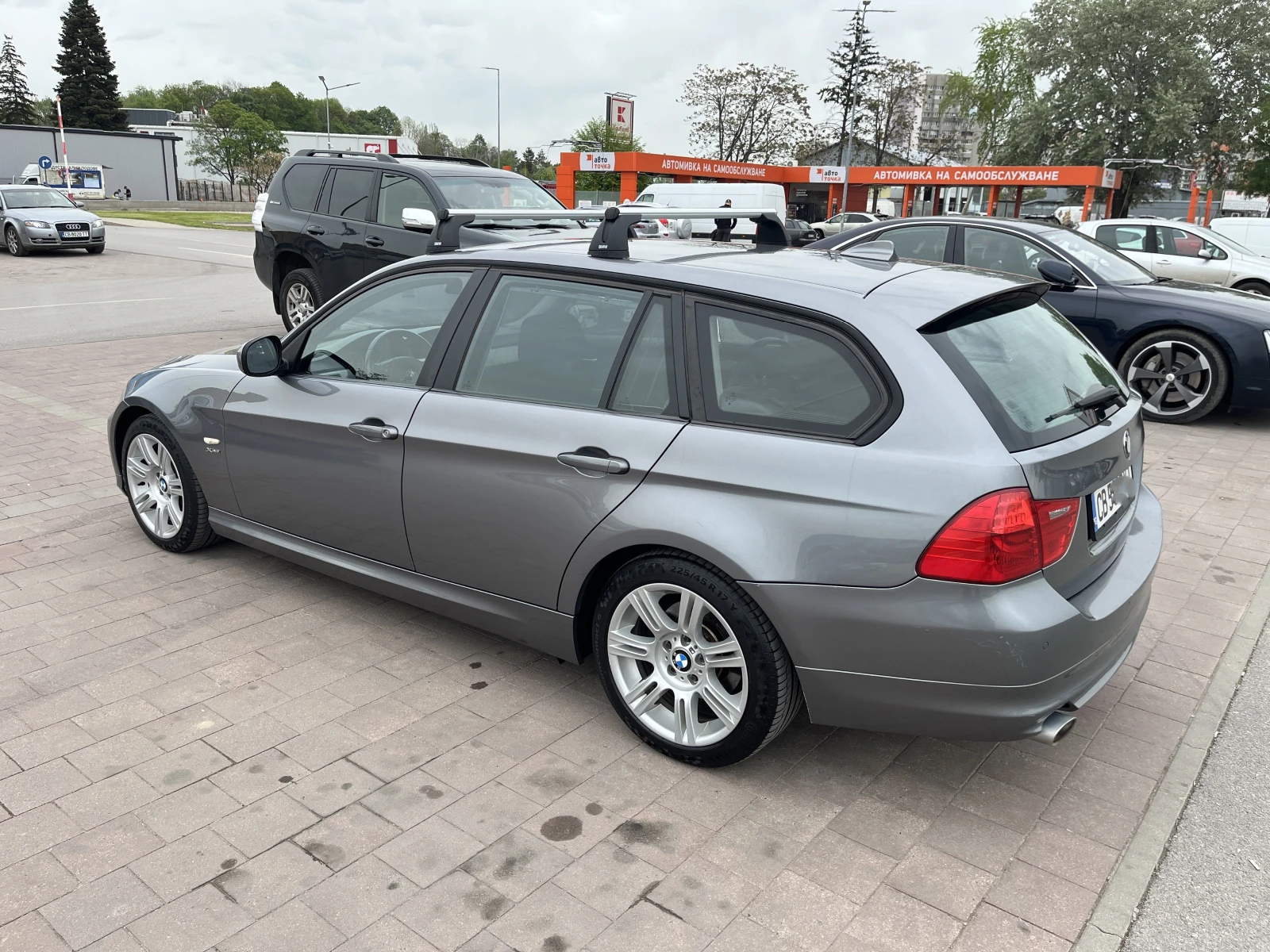 BMW 320 xDrive, снимка 5 - Автомобили и джипове - 54483024