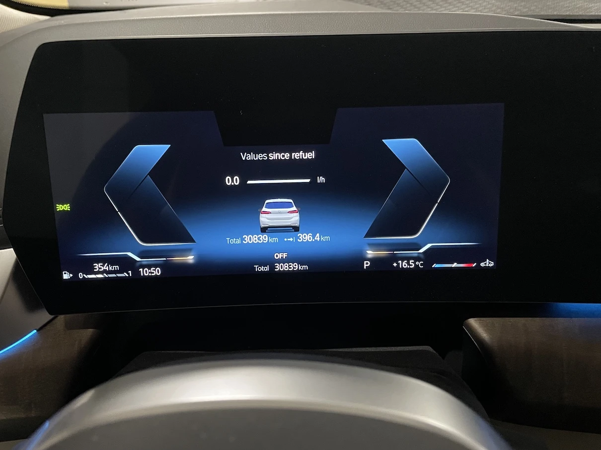 BMW 2 Active Tourer 220 Luxury Line, снимка 12 - Автомобили и джипове - 54706552