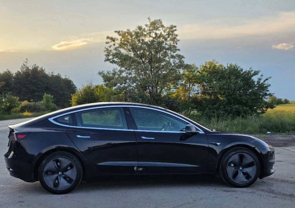 Tesla Model 3  4х4 Long Range Безплатно Зареждане, снимка 7 - Автомобили и джипове - 54814590