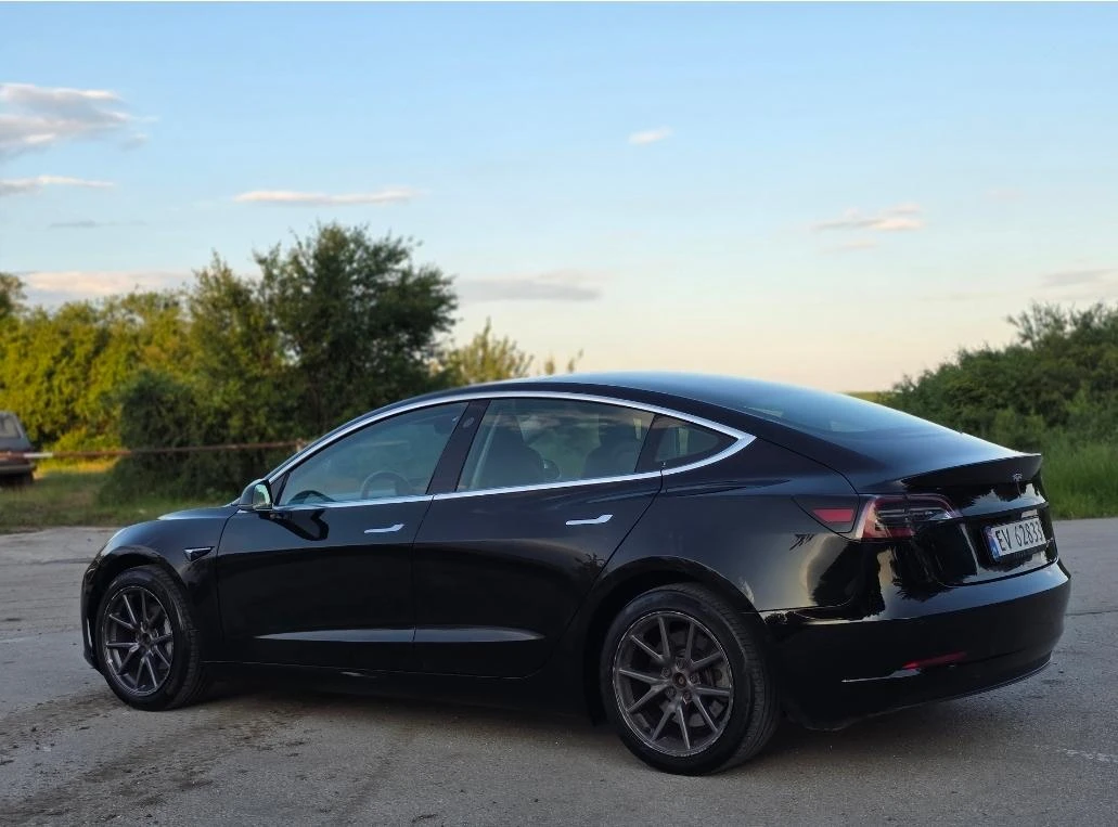 Tesla Model 3  4х4 Long Range Безплатно Зареждане, снимка 3 - Автомобили и джипове - 54814590