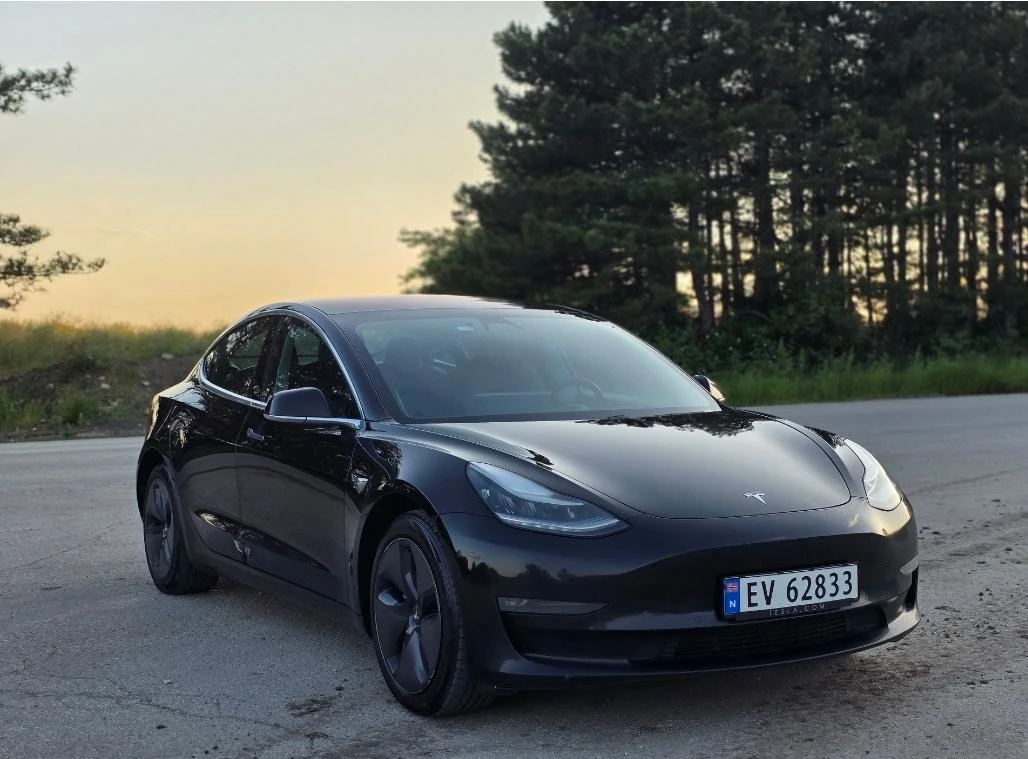 Tesla Model 3  4х4 Long Range Безплатно Зареждане, снимка 8 - Автомобили и джипове - 54814590