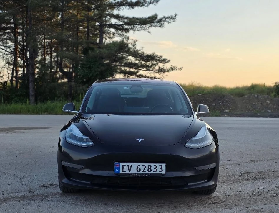 Tesla Model 3  4х4 Long Range Безплатно Зареждане, снимка 9 - Автомобили и джипове - 54814590