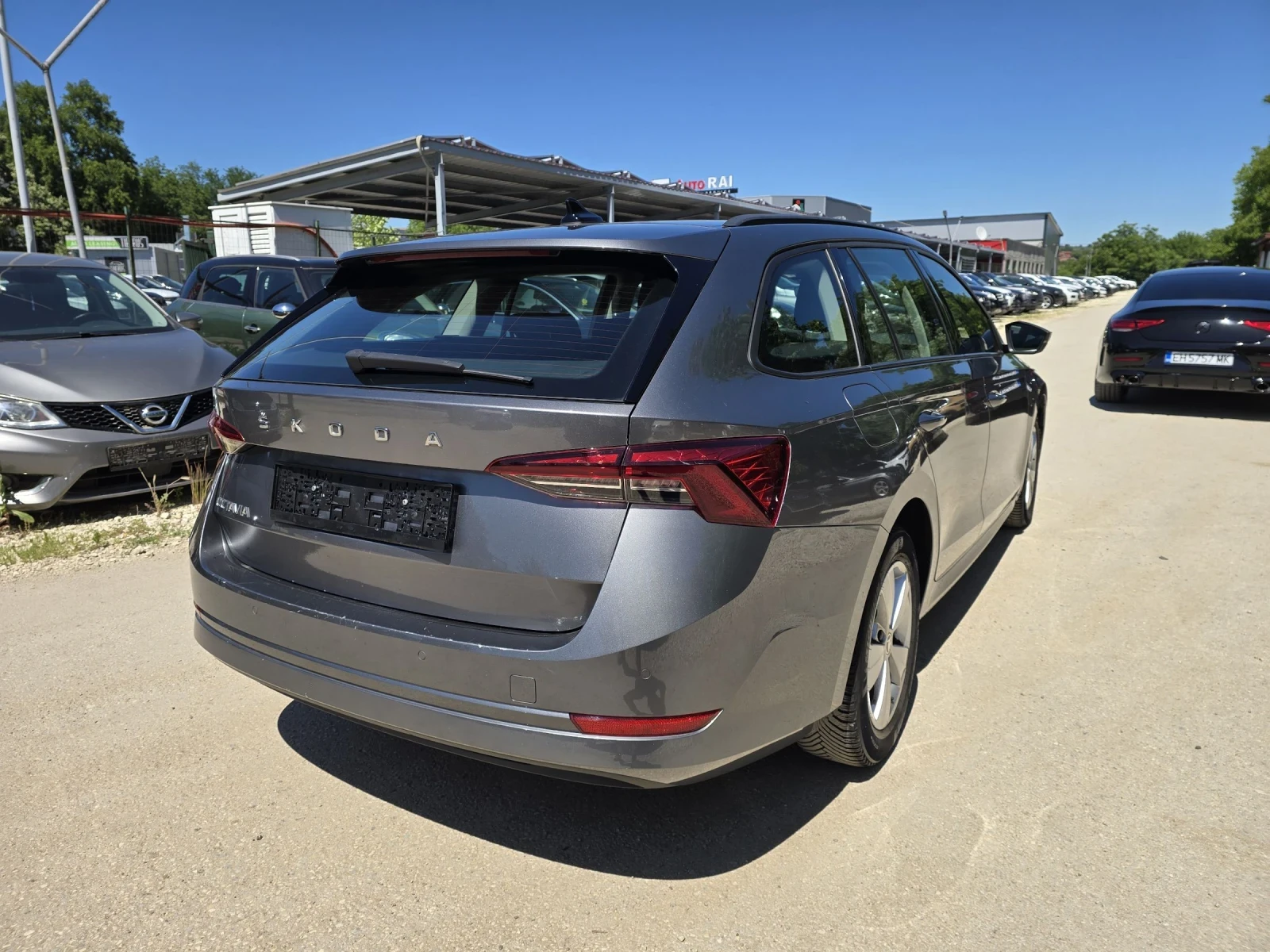 Skoda Octavia 2.0TDI 150к.с Sport DSG Топ състояние , снимка 4 - Автомобили и джипове - 54932815