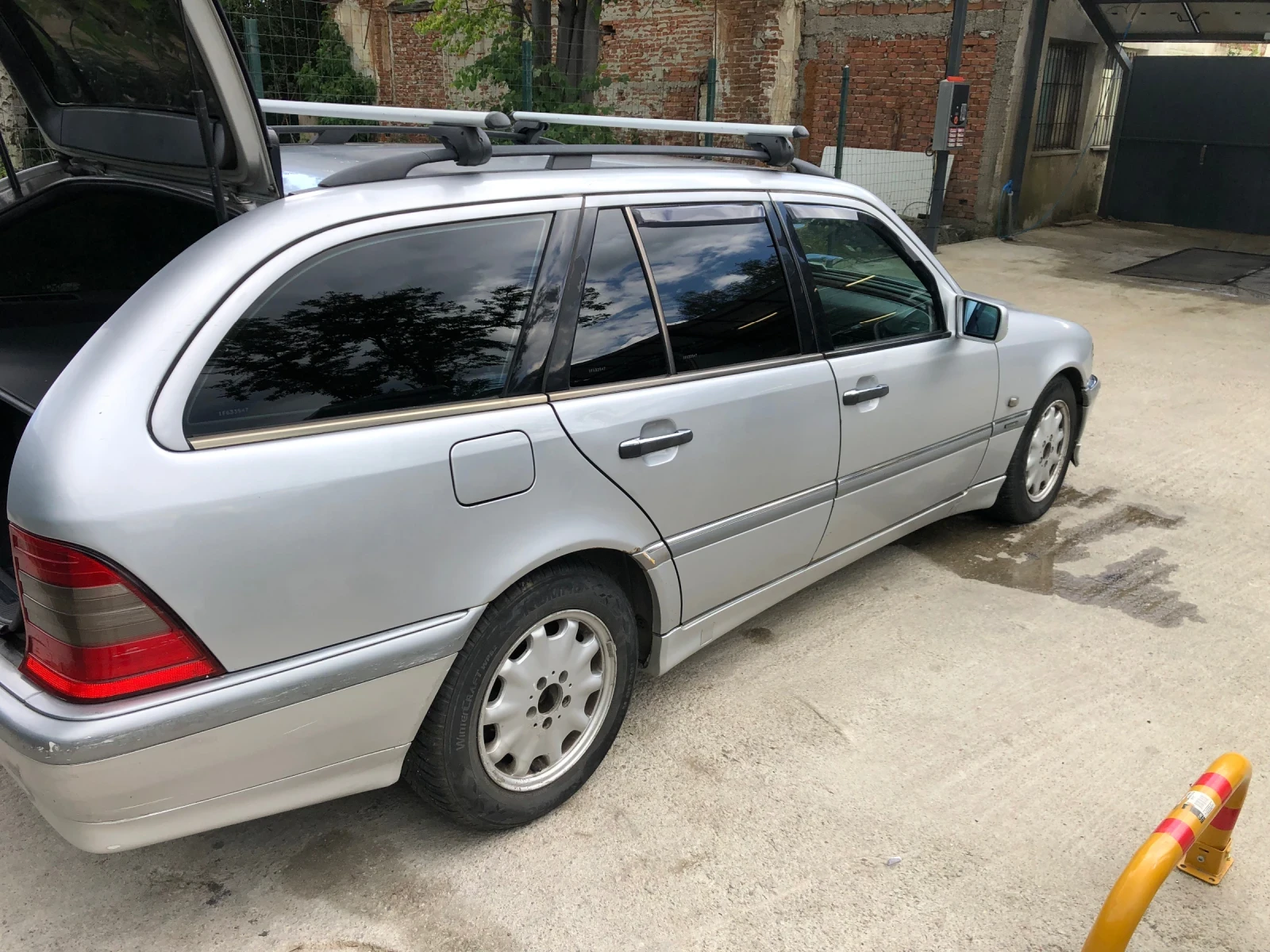 Mercedes-Benz C 200 Kompressor, снимка 3 - Автомобили и джипове - 55207857