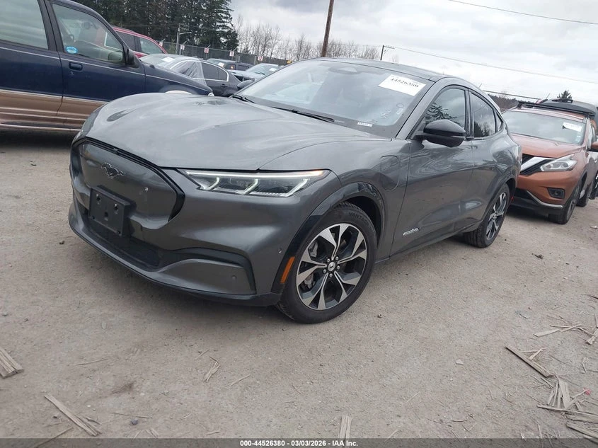 Ford Mustang Mach-E Premium, снимка 2 - Автомобили и джипове - 55469234