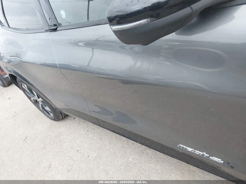 Ford Mustang Mach-E Premium, снимка 6 - Автомобили и джипове - 55469234