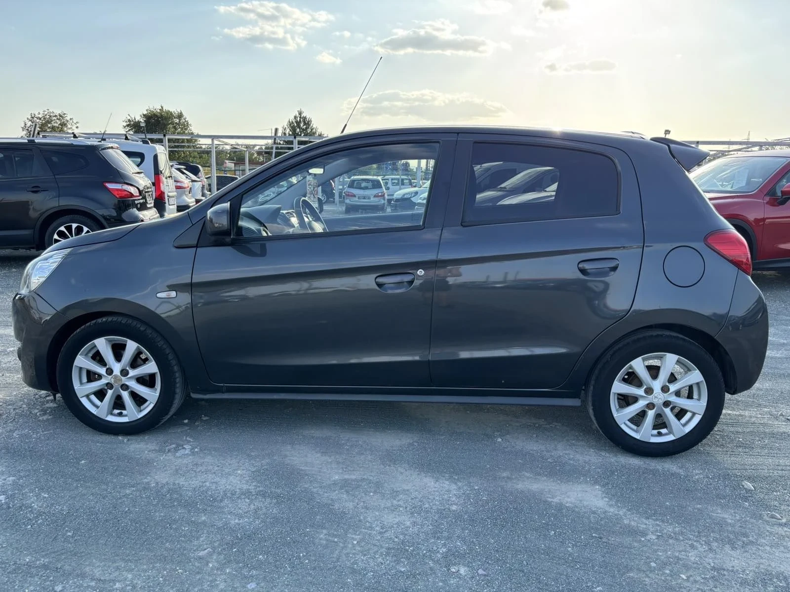 Mitsubishi Space star 1.2i 80кс-Климатроник, снимка 9 - Автомобили и джипове - 55952684